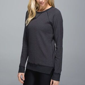Lululemon Open Your Heart Reversible Long Sleeve II Shirt Black Stripes 8